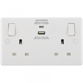 BG Electrical Moulded Fast Charge 13A Switched Socket with Type A and C Charger White Round Edge